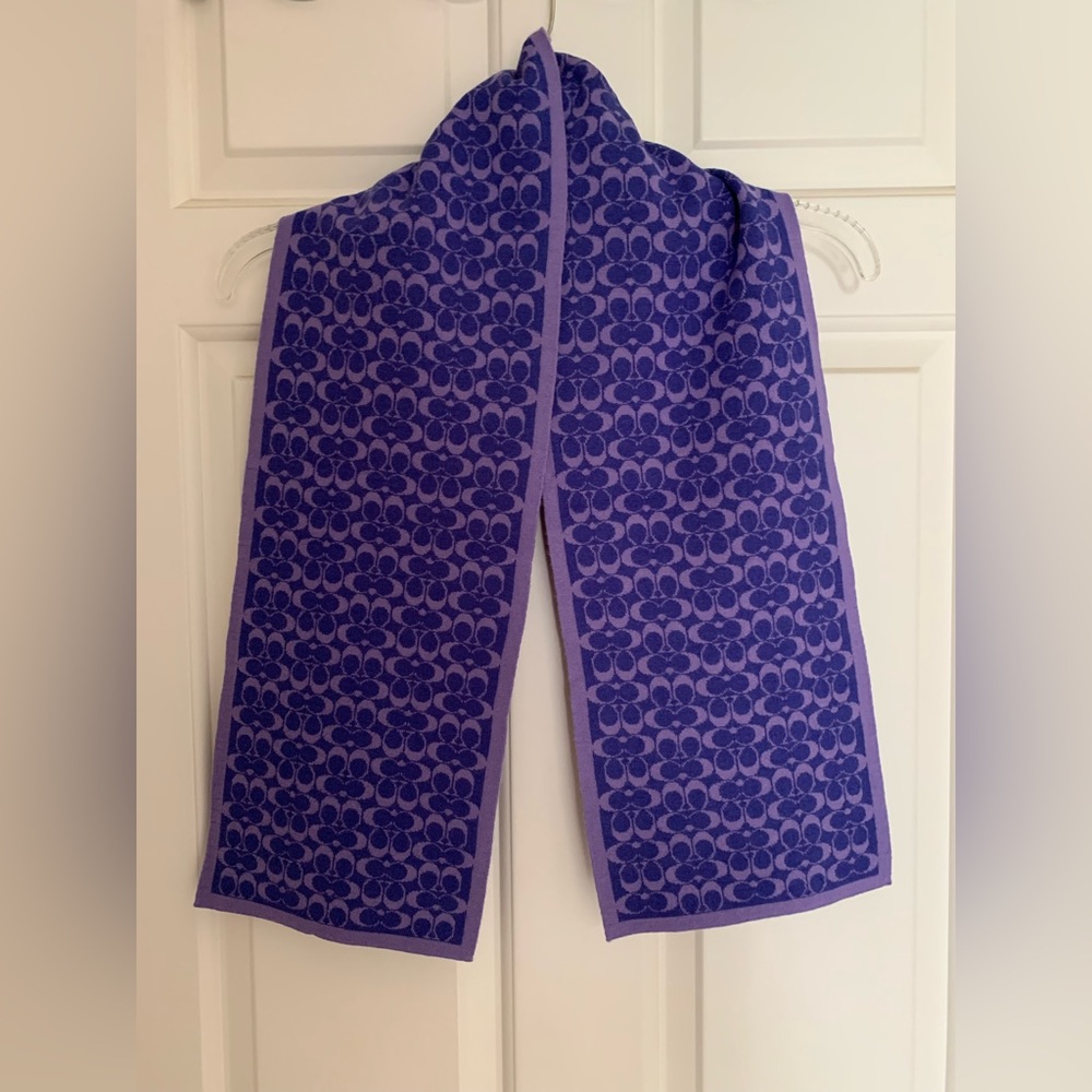 Coach signature reversible scarf